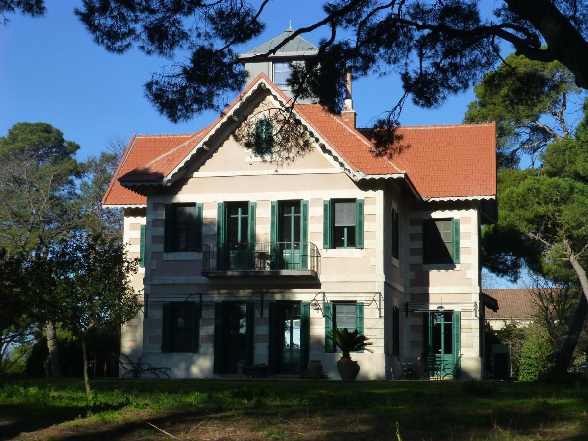 La Maison Du Mole Айга-Мортас Екстериор снимка